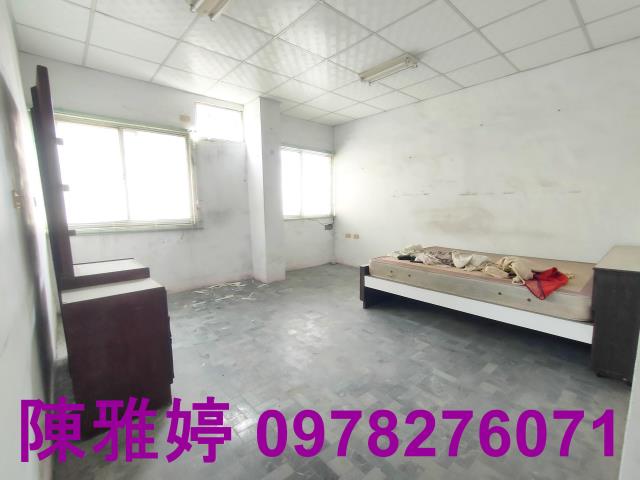 高雄新興區透天-11