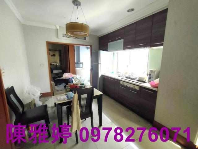 高雄新興區透天-5