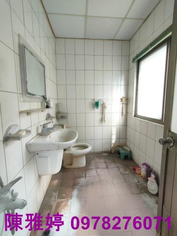 高雄新興區透天-7