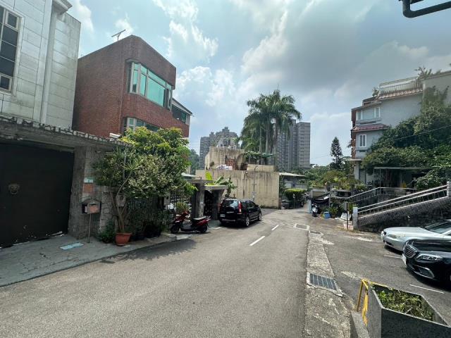 台北文山區法拍透天-5