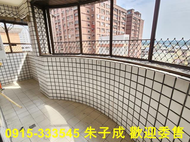 高雄三民區華廈-5