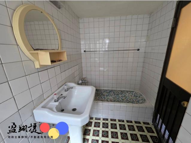 高雄三民區透天-8