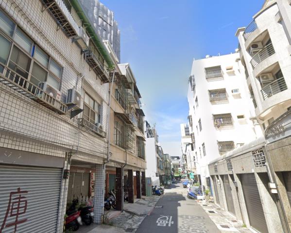 前鎮法拍透天-4