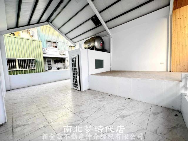 台南東區透天-12