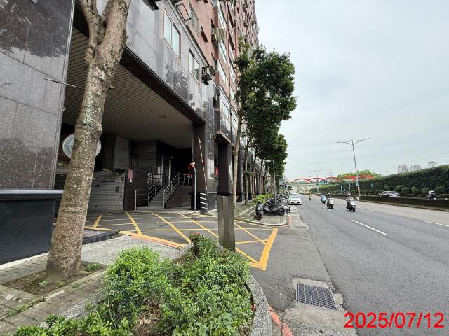 新北永和法拍大樓-11