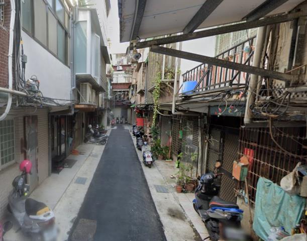 新北泰山法拍透天-1