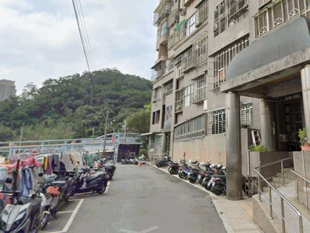 新北五股法拍大樓-6