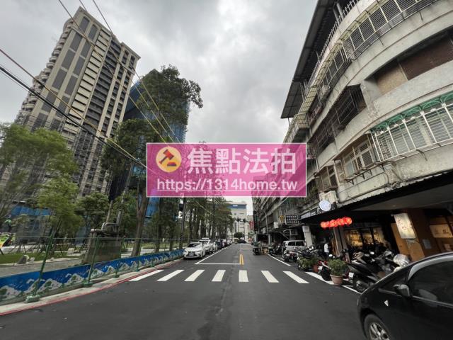 三重華廈法拍-8