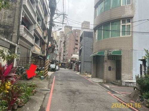 桃園桃園區透天法拍-8