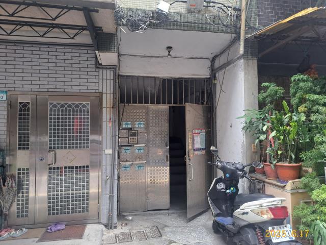 新北板橋公寓拍賣-1
