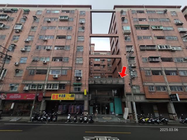 桃園中壢華廈法拍-1