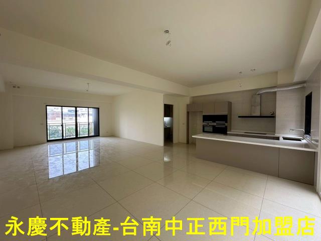 台南南區透天-11