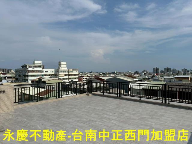 台南南區透天-13