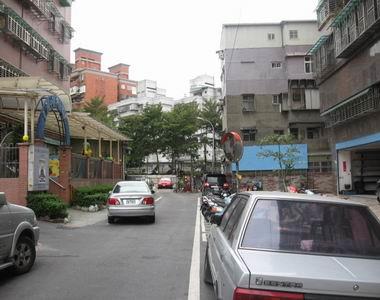 新莊法拍大樓-2