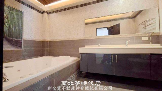 東區透天-12