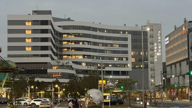 高雄拍賣大樓-8