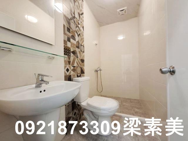 東區透天-11