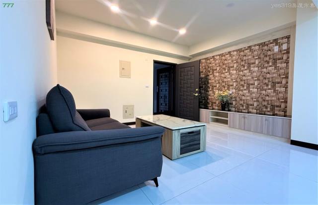 高雄新興區大樓-6