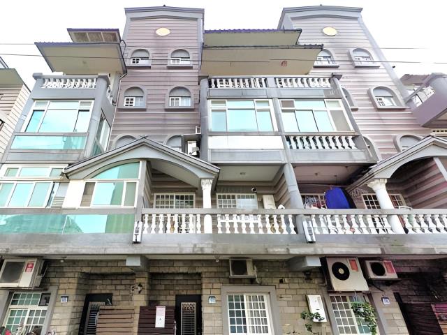 八里拍賣透天-2