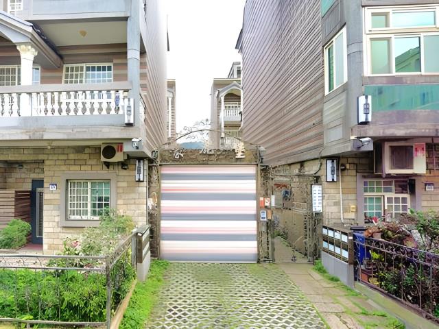 八里拍賣透天-5