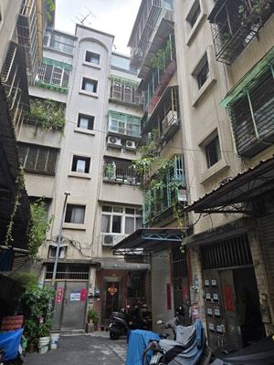 新北新莊法拍公寓-2