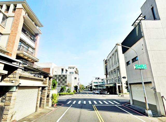 東區拍賣透天-3