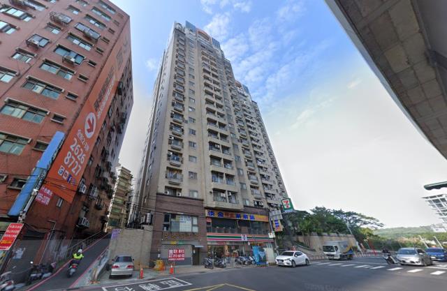 新北淡水拍賣大樓-1