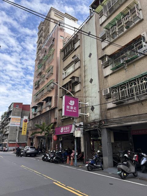 板橋拍賣華廈-2