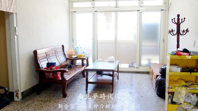 台南新營公寓-1