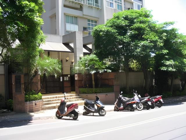 新北淡水法拍華廈-7