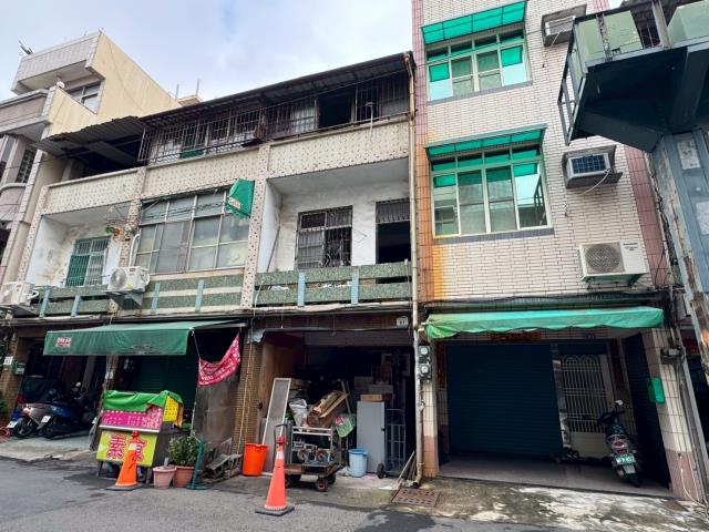 高雄前鎮法拍透天-4