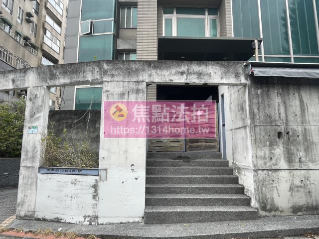 台北士林法拍大樓-8