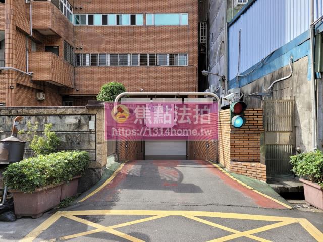 板橋拍賣大樓-5