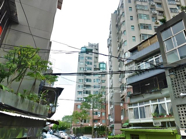 台北萬華法拍大樓-2