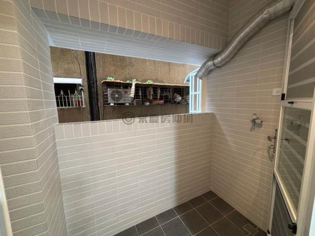 高雄新興區大樓-12