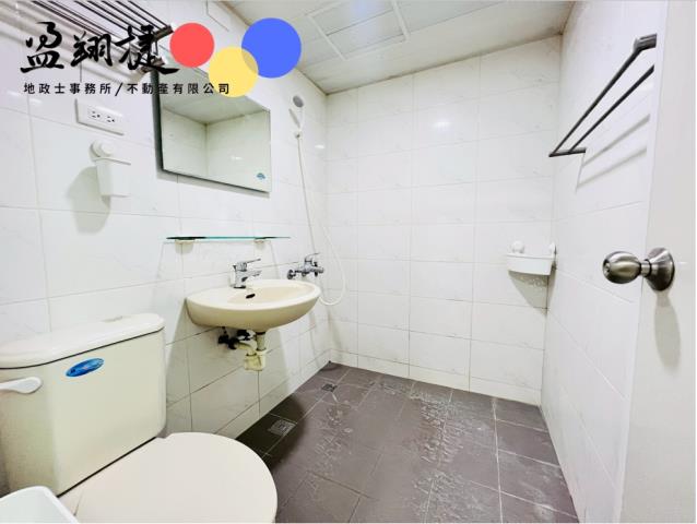 高雄新興區大樓-3