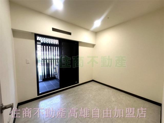 高雄前金大樓-2