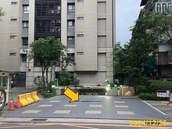 新北新店法拍大樓-7