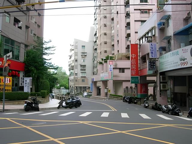 新北淡水大樓法拍-12