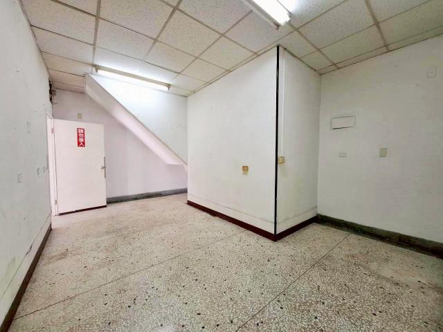 台南仁德店面-10