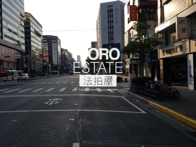 台北拍賣大樓-8