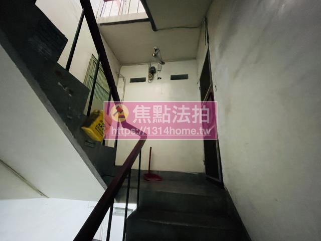 台北松山公寓法拍-8