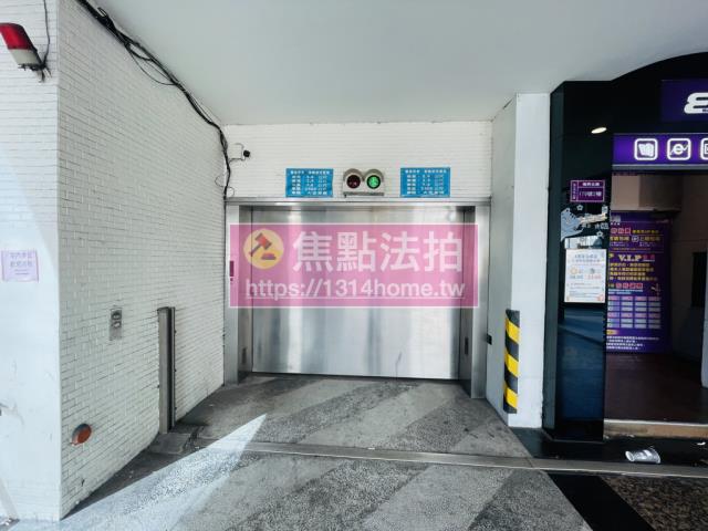 台北拍賣大樓-8