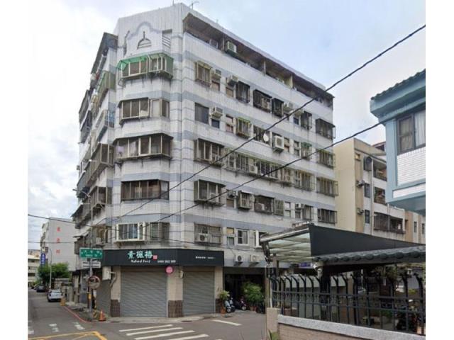 台中西屯華廈法拍-3