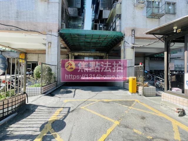 新北大樓法拍-12