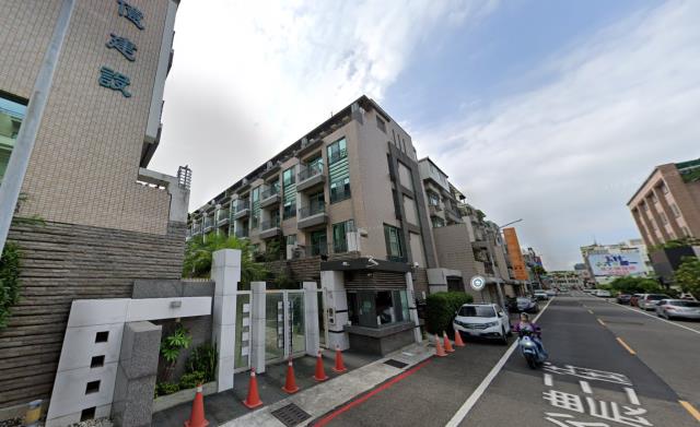 台南拍賣透天-4