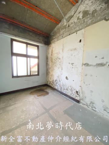 台南中西區透天-11