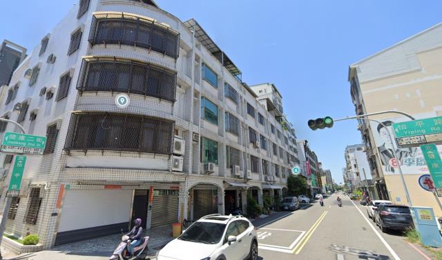 台南安平法拍透天-5