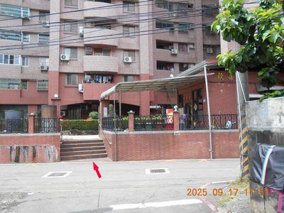 大寮法拍大樓-3