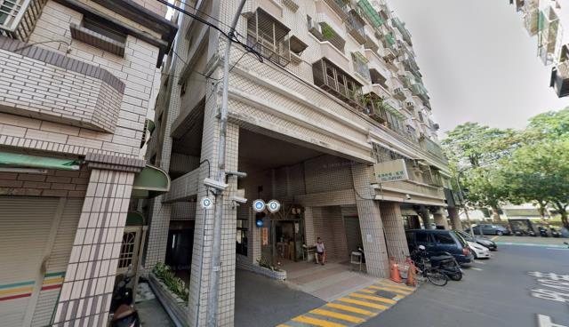 高雄鳳山大樓法拍-4